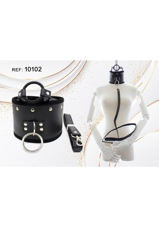 Collar rígido ancho negro de polipiel con anilla plateada y correa de sujeción