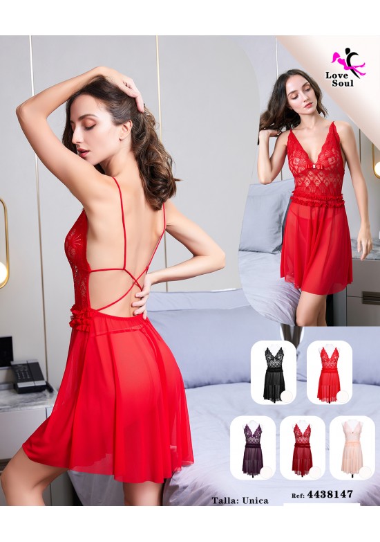 Babydoll rojo de encaje y tul con tirantes cruzados en la espalda descubierta