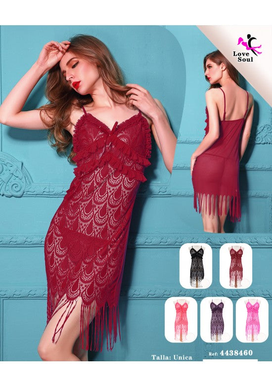 Camisón midi de encaje granate con diseño de escamas y flecos