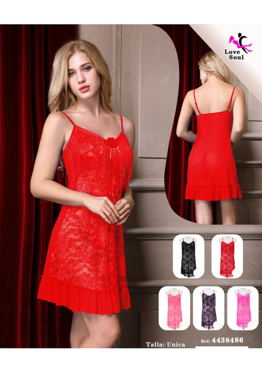 Camisón corto de encaje rojo con flecos y tirantes finos