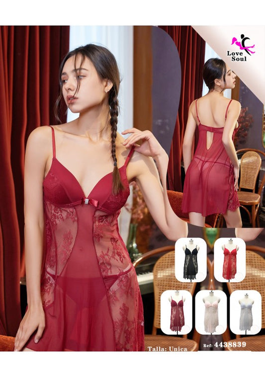 Camisón rojo con copa acolchada y falda de tul bordado floral