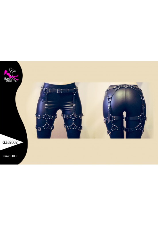 Leggings negros de polipiel con harness de muslo y hebillas metálicas