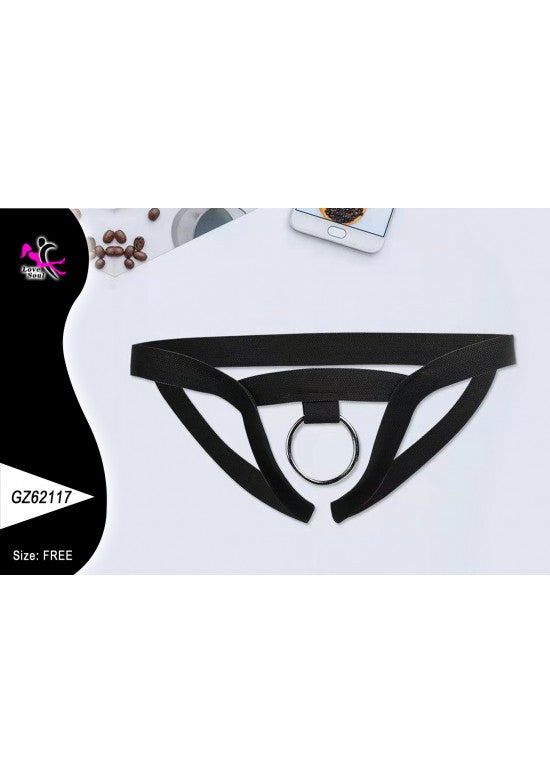 Tanga masculino negro con anilla metálica plateada frontal sobre fondo blanco