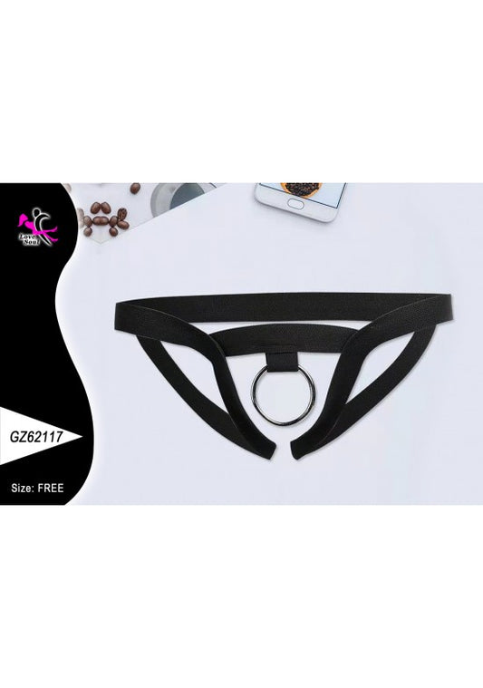 Tanga masculino negro con anilla metálica plateada frontal sobre fondo blanco