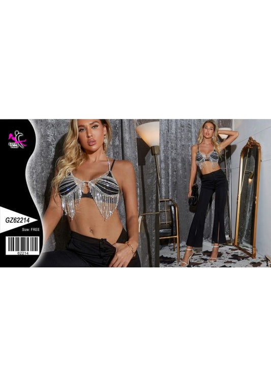 Top joya con flecos de strass cristal y anilla metálica sobre modelo femenina