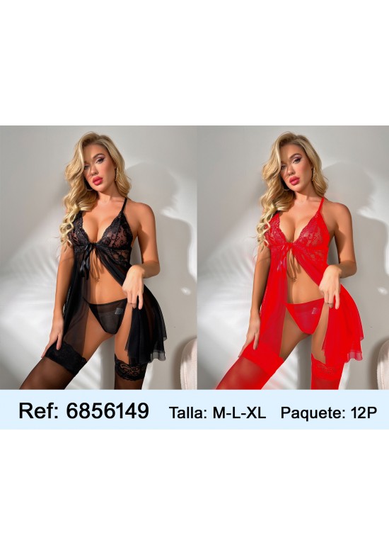 Conjunto de lencería con encaje, tul y medias en negro y rojo